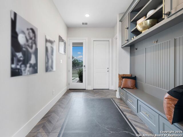 Listing photo id 32 for 4020 Luz Del Faro