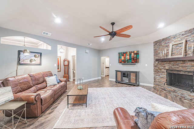 Image 15 of 59 For 218 Deer Ridge