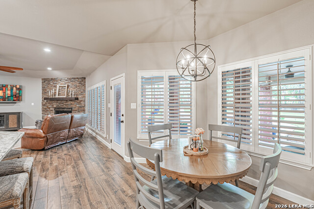 Image 26 of 59 For 218 Deer Ridge