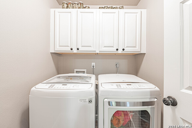 Image 33 of 59 For 218 Deer Ridge