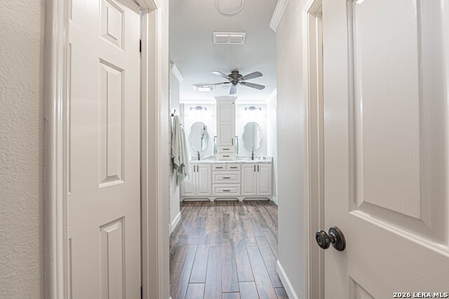 Image 37 of 59 For 218 Deer Ridge