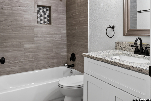 Listing photo id 10 for 8822 Pertshire St