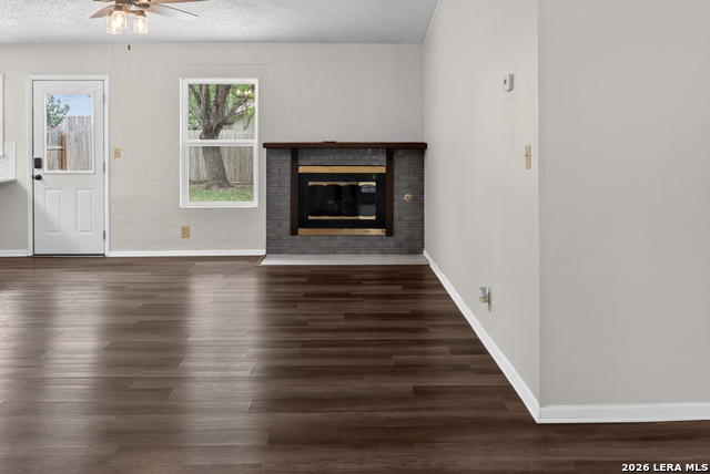 Listing photo id 0 for 8822 Pertshire St