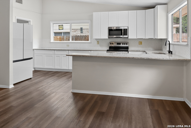 Listing photo id 1 for 8822 Pertshire St