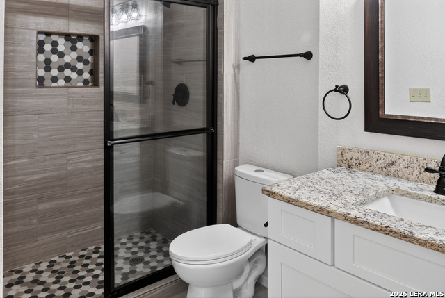 Listing photo id 7 for 8822 Pertshire St