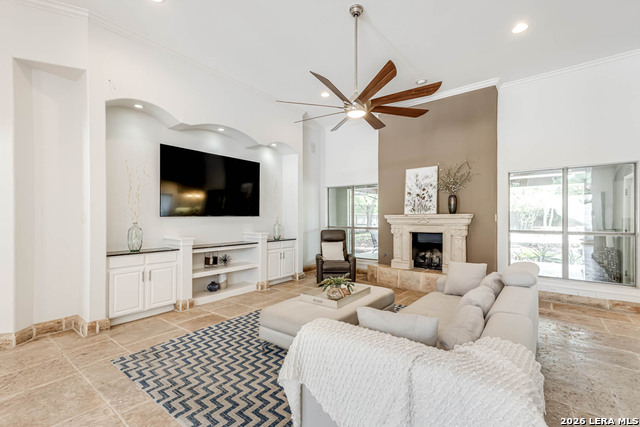 Image 14 of 43 For 14014 Bluff Manor Dr