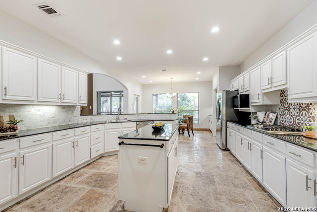 Image 24 of 43 For 14014 Bluff Manor Dr