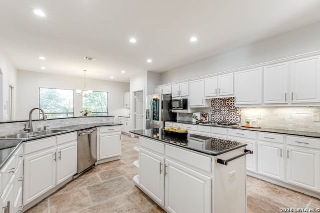 Image 25 of 43 For 14014 Bluff Manor Dr