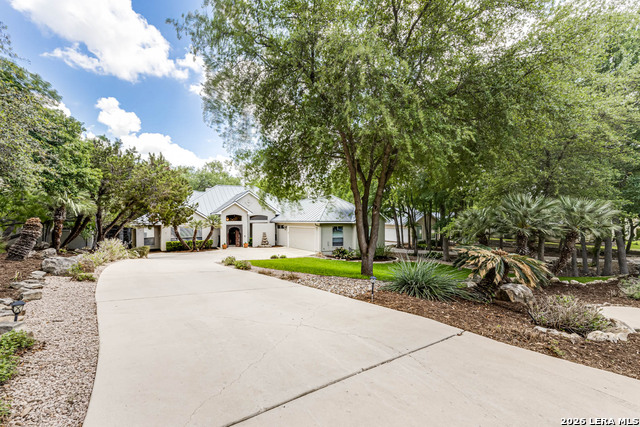 Image 3 of 43 For 14014 Bluff Manor Dr