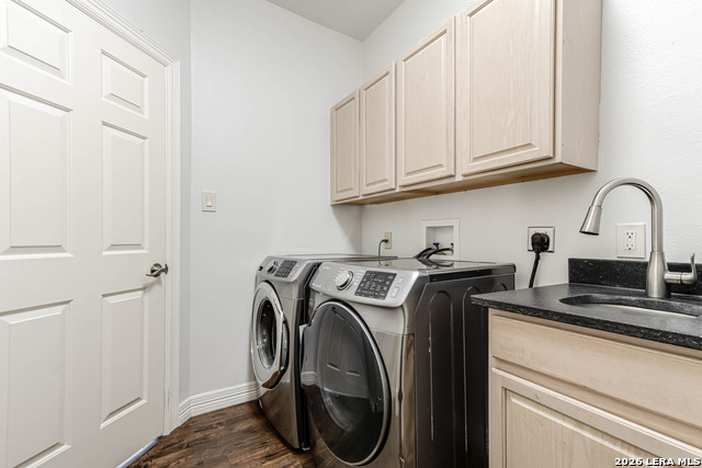 Image 38 of 43 For 14014 Bluff Manor Dr