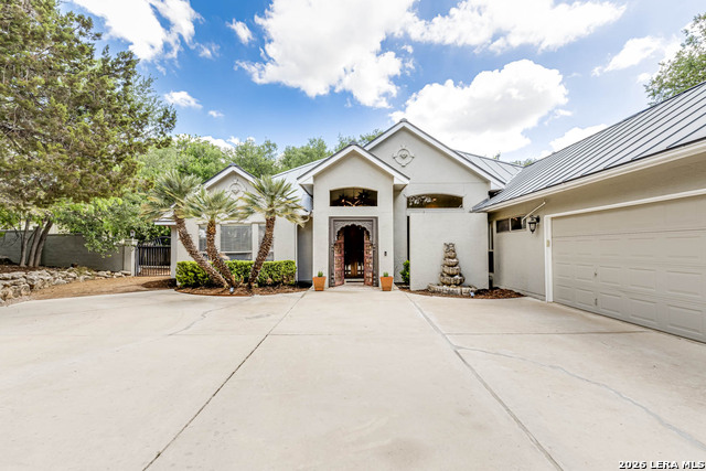 Image 4 of 43 For 14014 Bluff Manor Dr