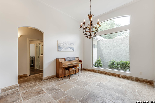 Image 8 of 43 For 14014 Bluff Manor Dr