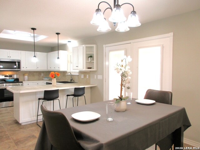 Image 4 of 9 For 665 Center St