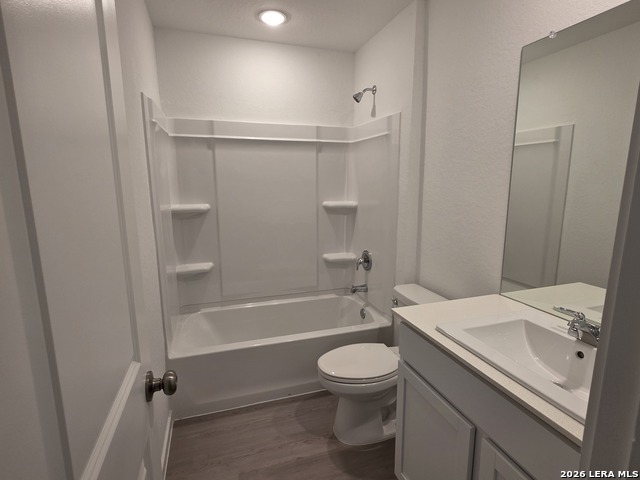 Image 14 of 15 For 7306 India Star