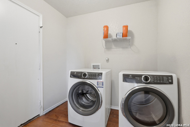 Listing photo id 25 for 7839 Horse Holw