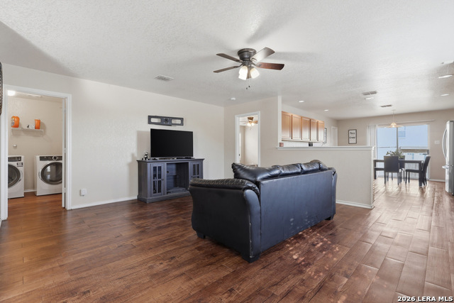 Listing photo id 2 for 7839 Horse Holw