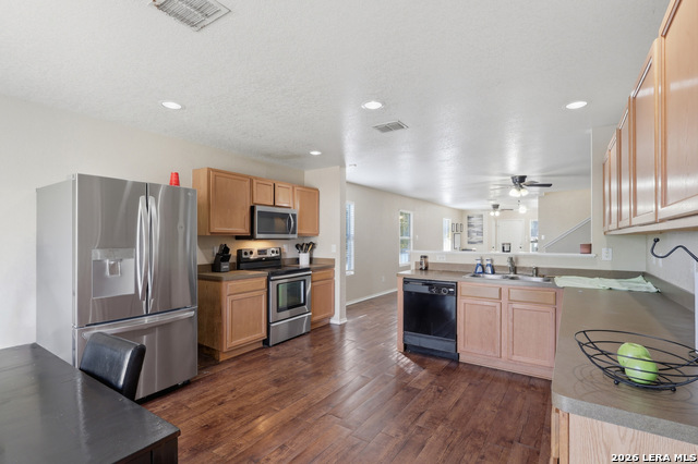 Listing photo id 6 for 7839 Horse Holw