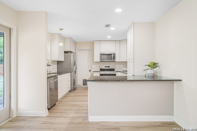 Image 7 of 15 For 11611 Spring Mont