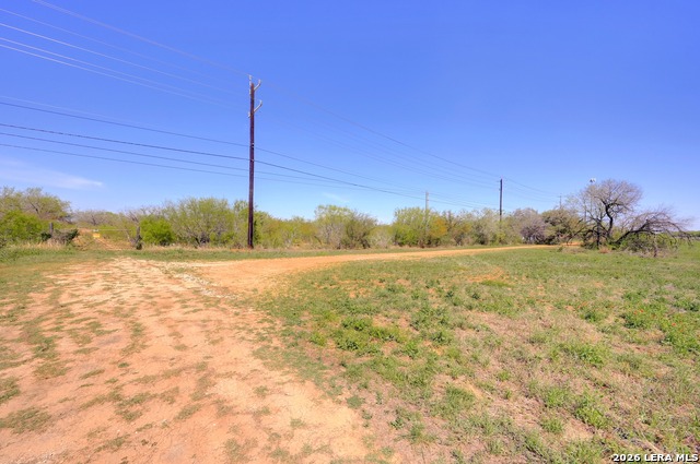 Listing photo id 17 for 1283 Loop 1604 W S