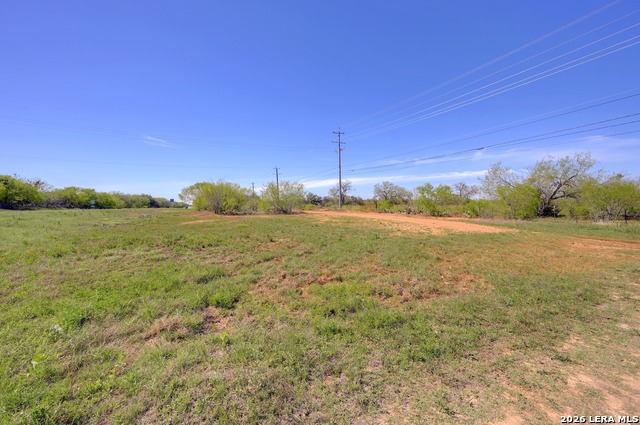 Listing photo id 19 for 1283 Loop 1604 W S