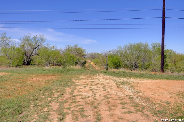 Listing photo id 20 for 1283 Loop 1604 W S