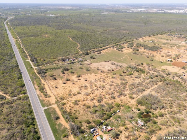 Listing photo id 23 for 1283 Loop 1604 W S