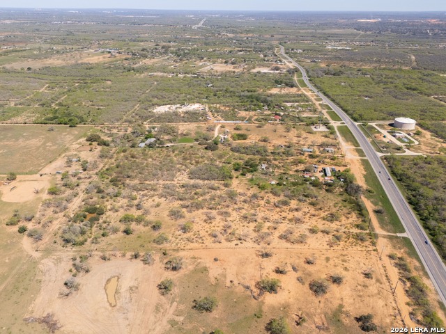 Listing photo id 1 for 1283 Loop 1604 W S