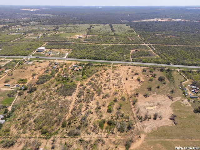 Listing photo id 2 for 1283 Loop 1604 W S