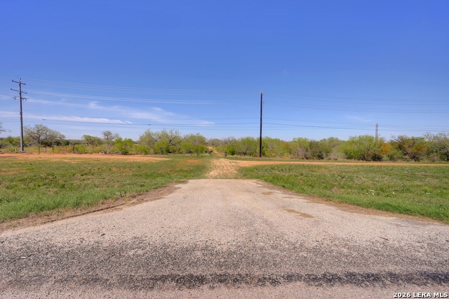 Listing photo id 38 for 1283 Loop 1604 W S