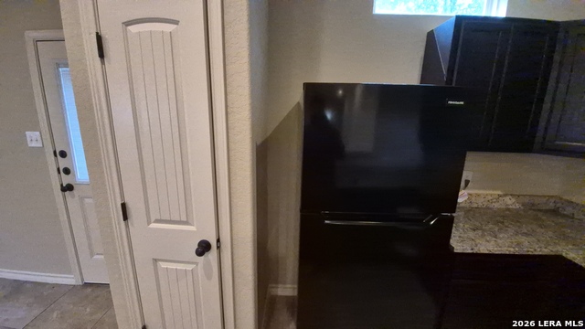 Image 22 of 31 For 6866 Lakeview Dr