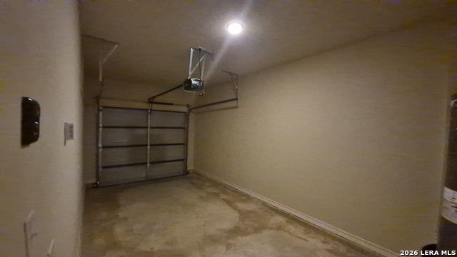 Image 5 of 31 For 6866 Lakeview Dr