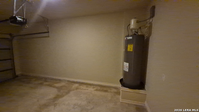 Image 6 of 31 For 6866 Lakeview Dr