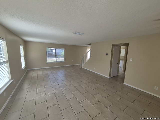 Image 2 of 44 For 6919 Heron Flts