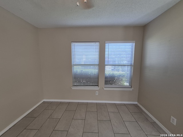 Image 4 of 44 For 6919 Heron Flts