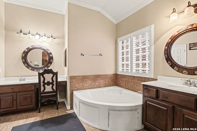 Image 22 of 30 For 218 Enchanted Hl