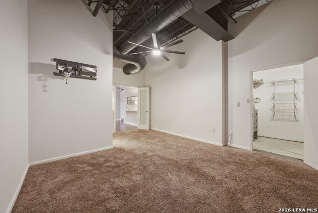 Image 22 of 29 For 214 Travis St E Apt 205