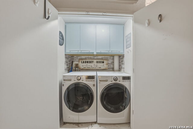 Image 24 of 29 For 214 Travis St E Apt 205