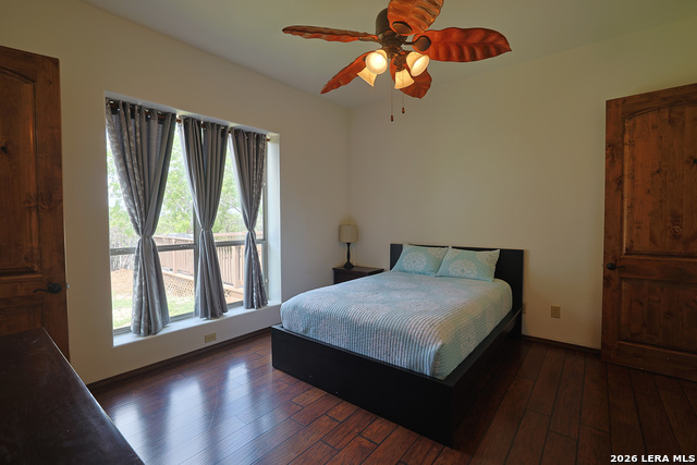 Image 28 of 45 For 23869 Iron Horse