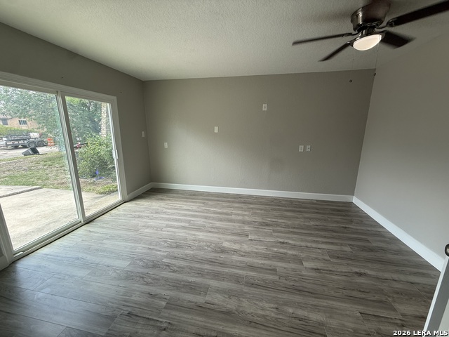 Image 9 of 18 For 4911 Tennyson Dr