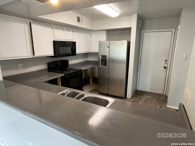 Image 4 of 7 For 11343 Hatchet Pass Dr