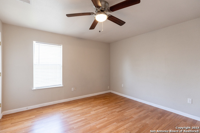 Image 11 of 26 For 3727 Aragon Dr