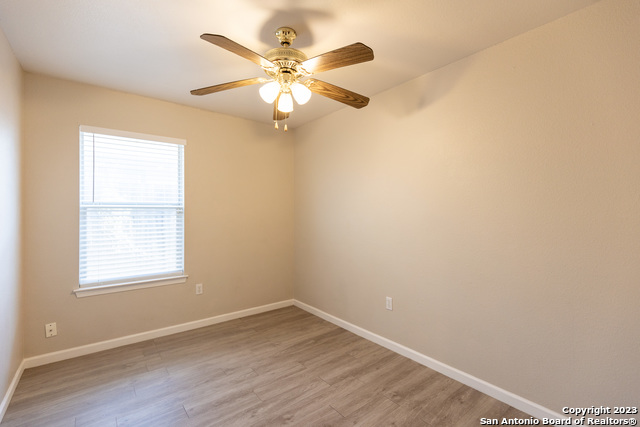 Image 17 of 26 For 3727 Aragon Dr