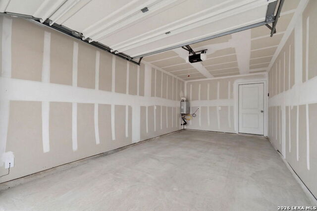 Image 4 of 23 For 10957 Presa Way