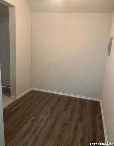 Image 4 of 9 For 1011 Avant Ave  4