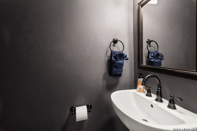 Image 24 of 45 For 400 Bowie N