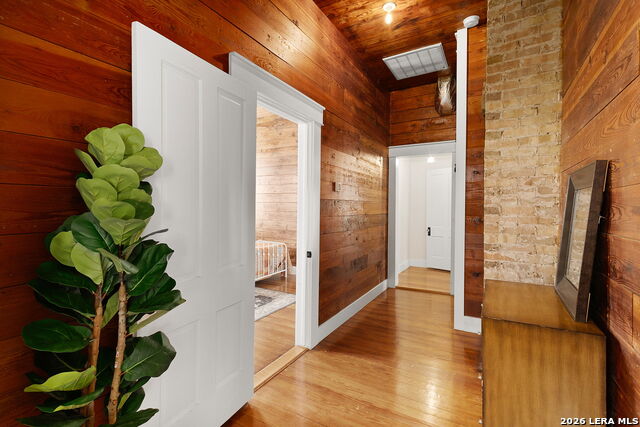 Image 29 of 45 For 400 Bowie N