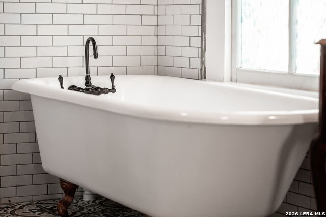 Image 34 of 45 For 400 Bowie N