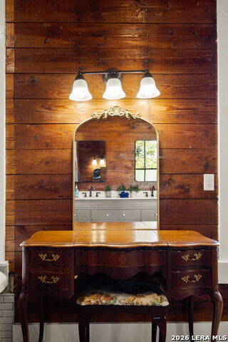 Image 36 of 45 For 400 Bowie N