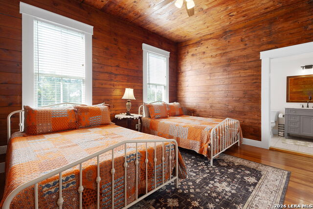 Image 37 of 45 For 400 Bowie N