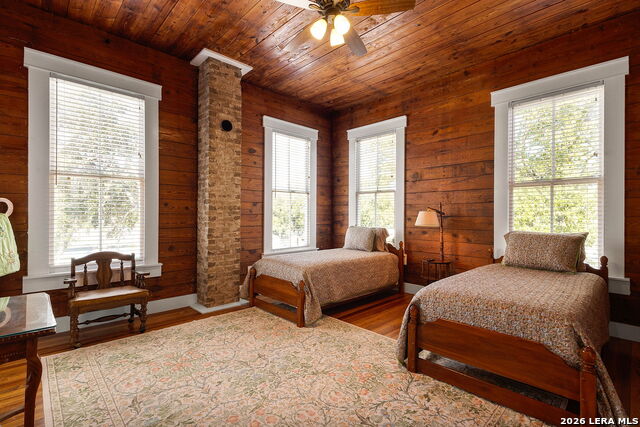 Image 40 of 45 For 400 Bowie N